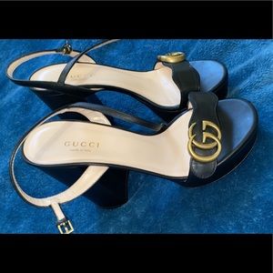 Authentic Gucci double G Sandal